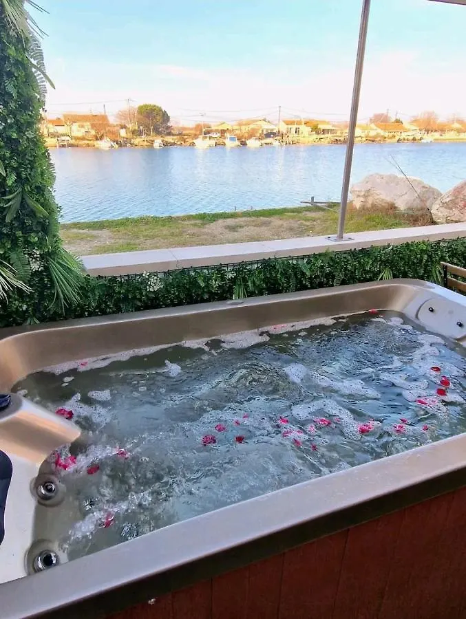 Suite Jaccuzzi En Camargue Port-Saint-Louis-du-Rhone